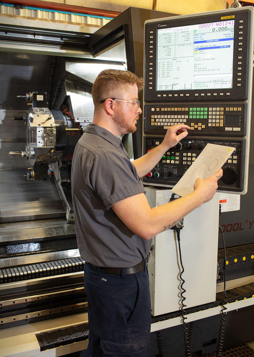 NNG Employee Service Tech
